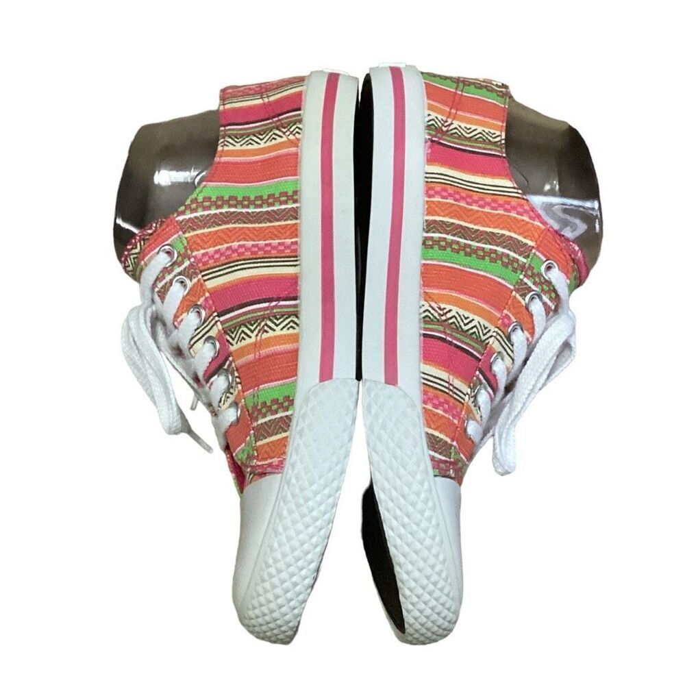 AIRWALK Retro Striped Canvas Lace-up Sneakers - Picture 3 of 13